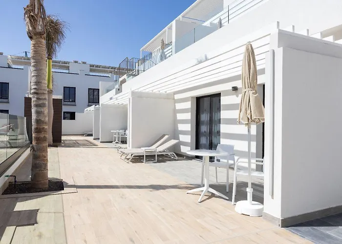 Esmeralda Homes By Livvo