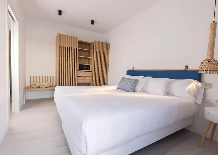 Esmeralda Homes By Livvo Апартаменты *