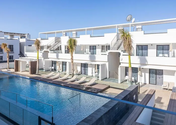 Esmeralda Homes By Livvo Cotillo