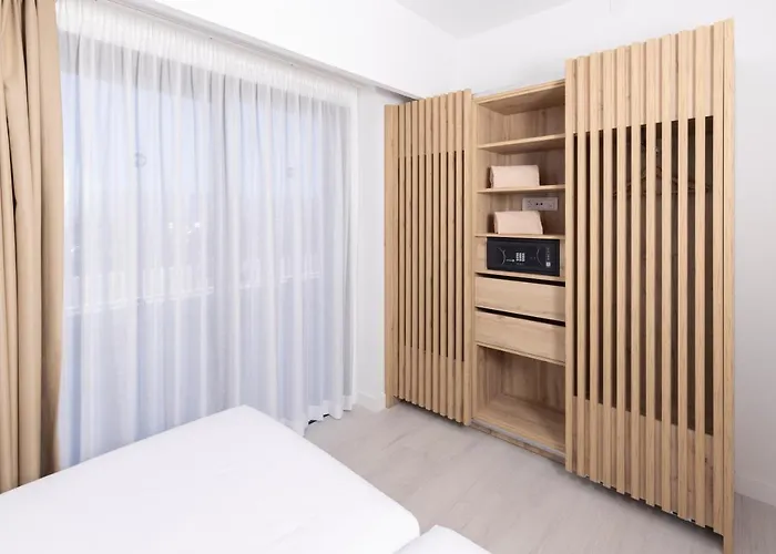 Esmeralda Homes By Livvo